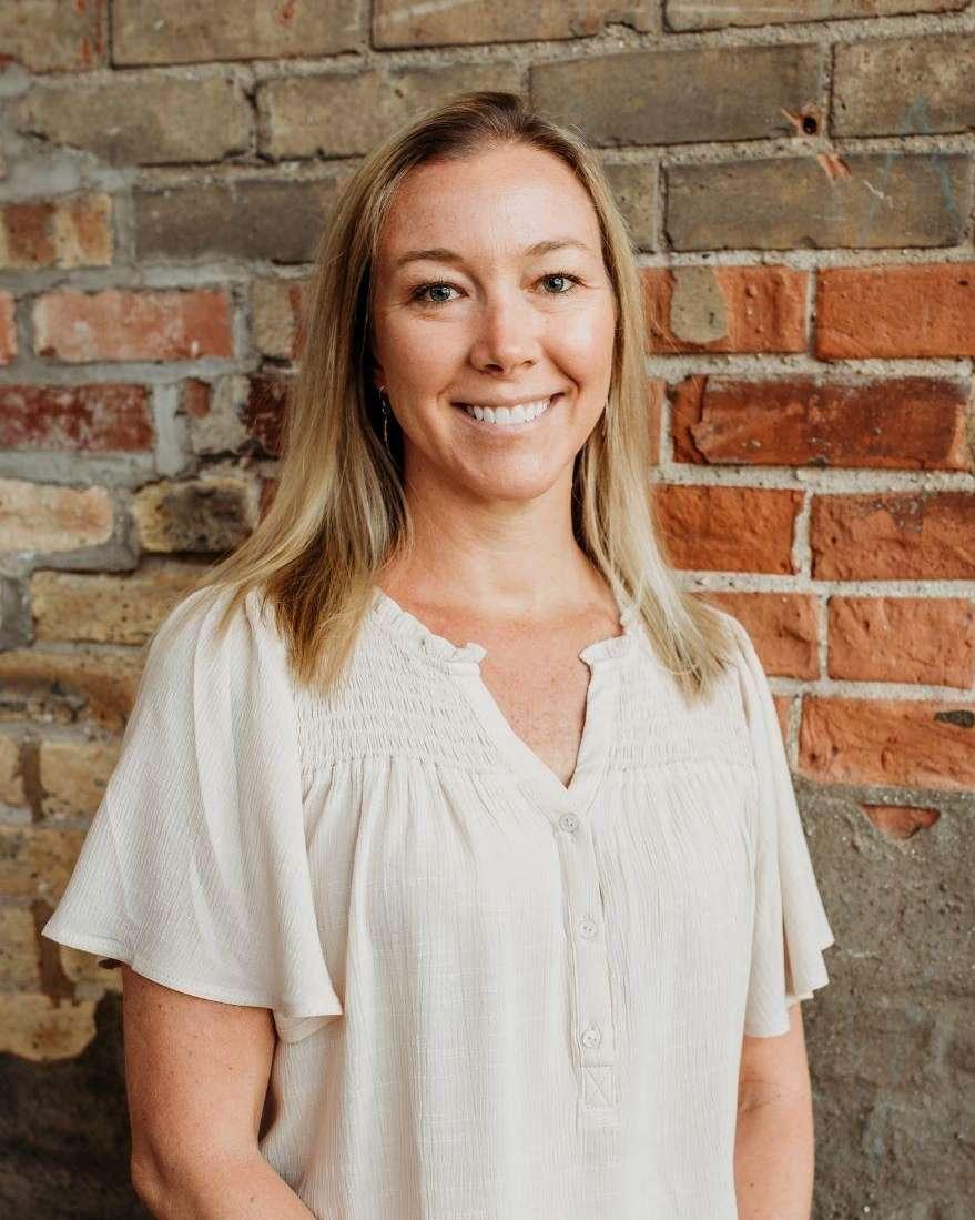 Dentist in Roscoe IL Aleesha Pohl